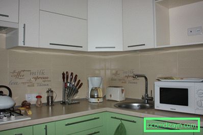 Diseño de cocinas en blanco verde (fotos reales).
